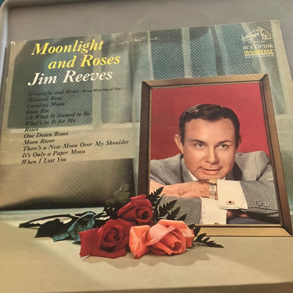 Jim Reeves Vinyl Record - Moonlight and Roses
